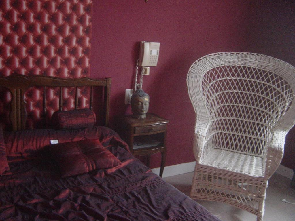 Chambre D'Hote La Frezelle Rouvres-la-Chétive Rom bilde